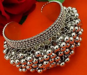 परिचन: श्रृंगार और आभूषण की कहानी