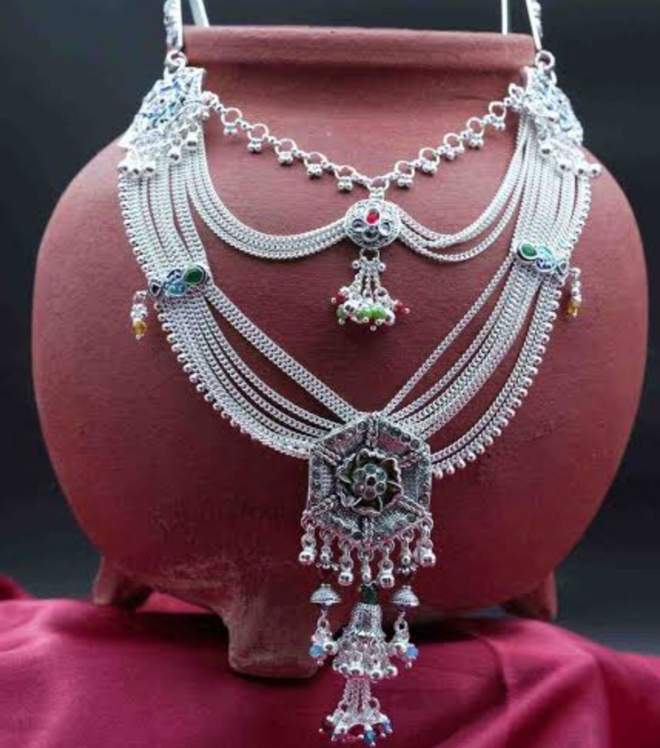 Gachhi: A Story of Elegance and Adornment