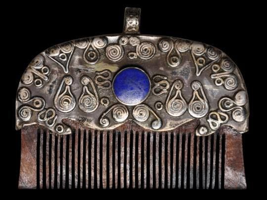 चांदी का कंघा: श्रृंगार और आभूषण की कहानी