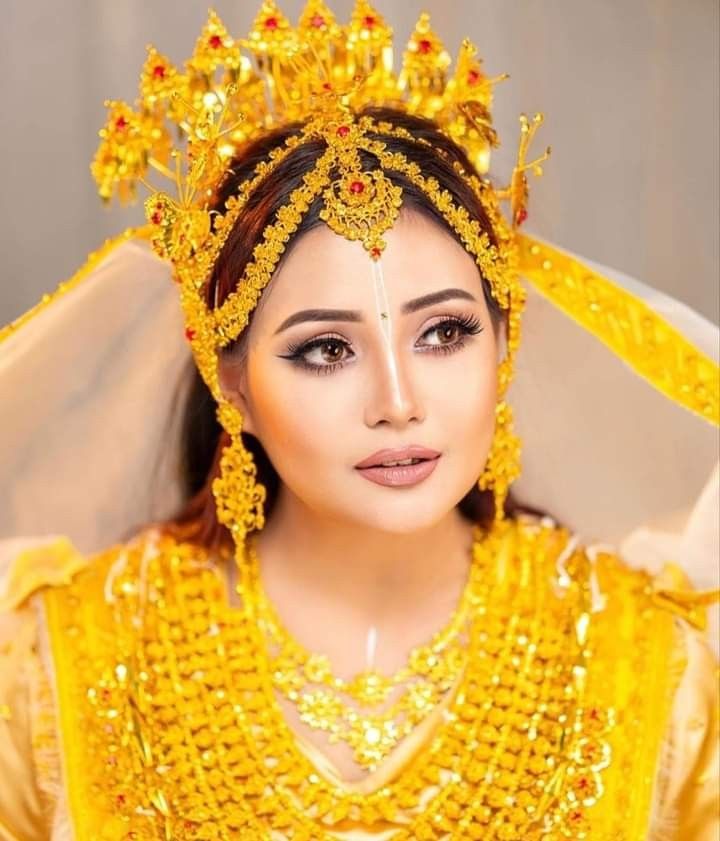 समजी “10 Beautiful Facts About Samji Earrings: The Timeless Gold Ornament of Manipur”