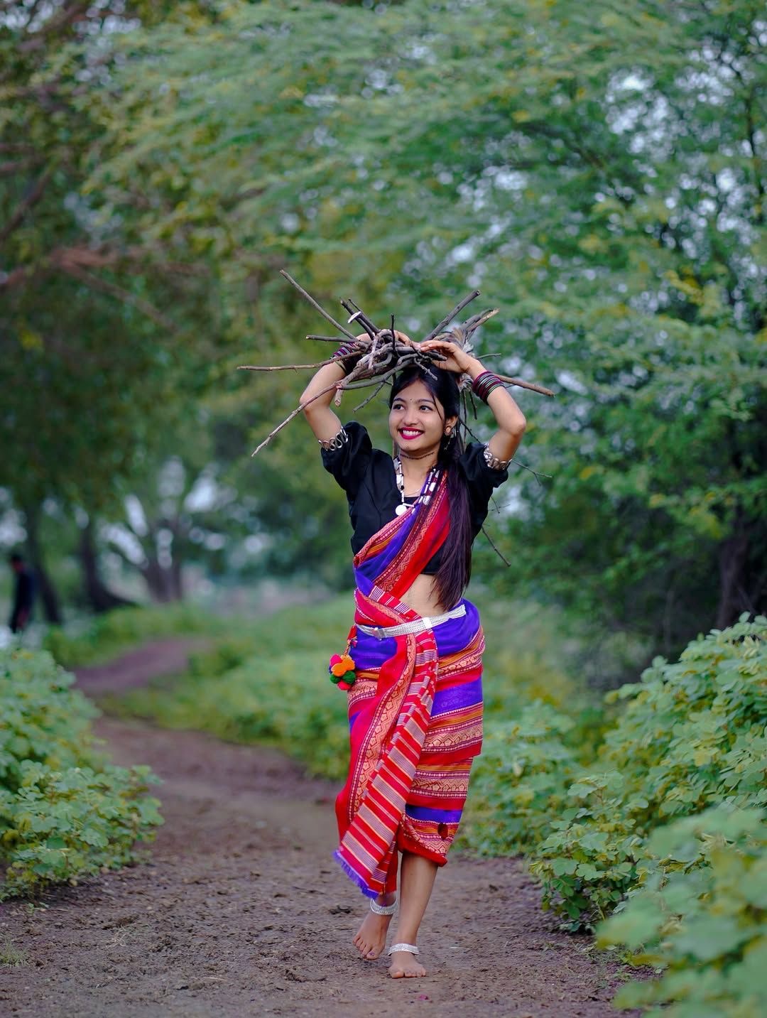 बॉन्डा “10 Fascinating Secrets Behind the Bonda Women’s Powerful Snake-Inspired Anklets”