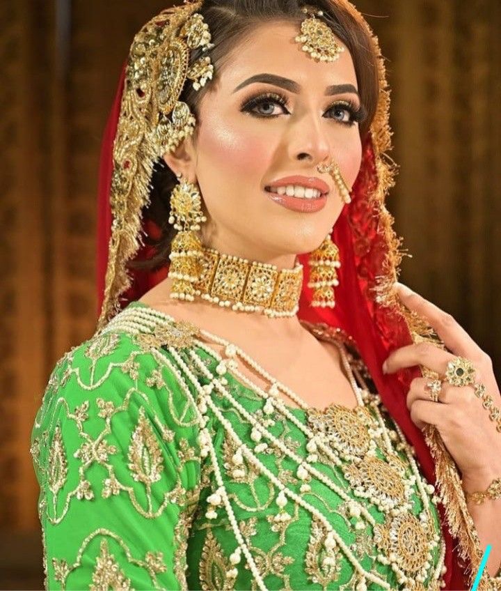 Jhumkas 7 Powerful Reasons Why Hyderabadi Jhumkas Are More Elegant Than Biryani